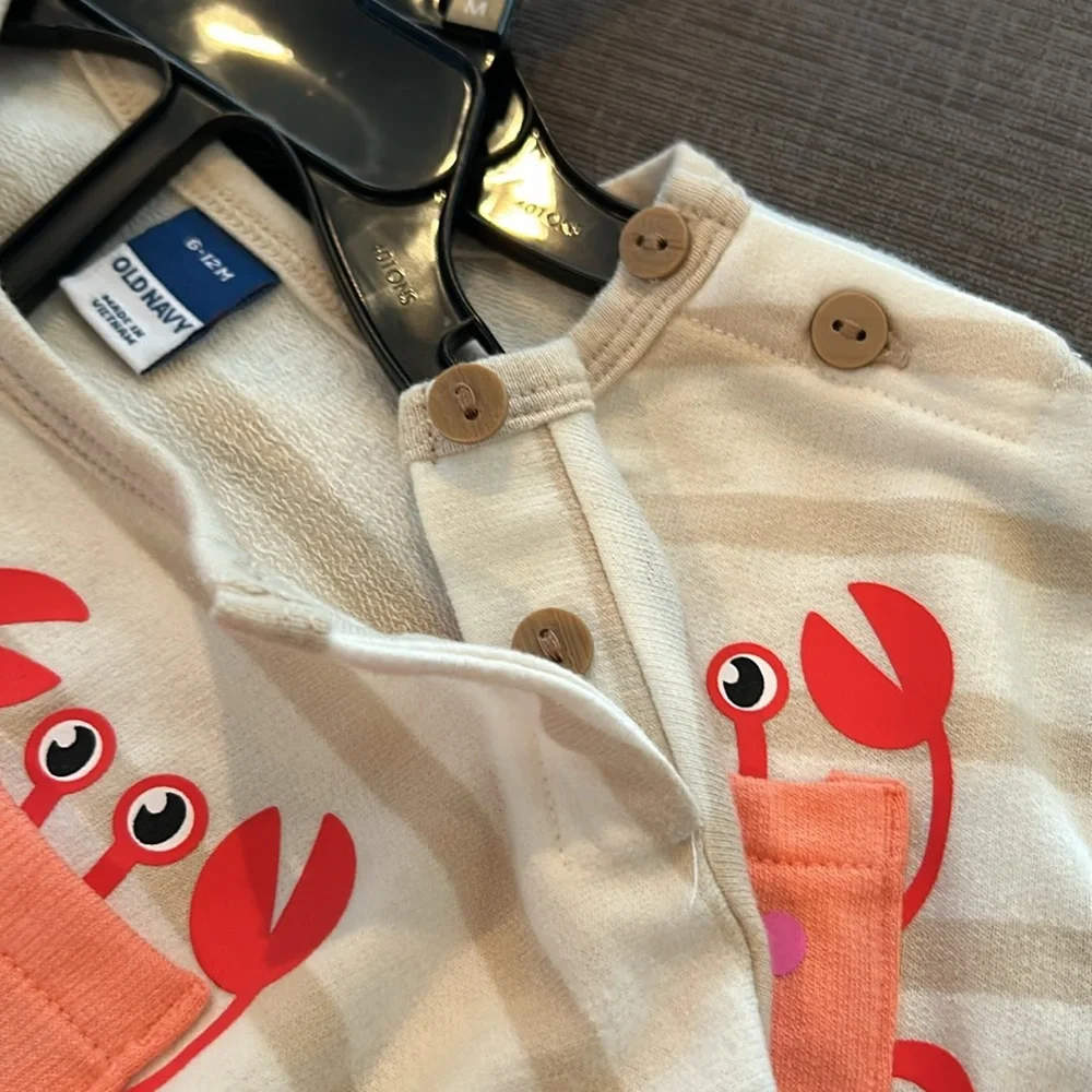 OLD NAVY Baby Girl Crab outfit 2pc (3-6mo) or (6-12mo) NWT